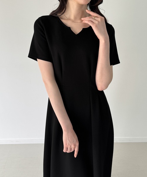junoah（ジュノア）の「バックレースアップフレアカットワンピース[高