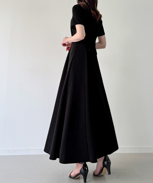 junoah（ジュノア）の「バックレースアップフレアカットワンピース[高身長サイズMT/低身長サイズS有り]（ワンピース・レディース・ブラック/ダークネイビー/アイボリー/チャコール/ダークベージュ・SMALL/MEDIUM/LARGE/X-LARGE/MT/MS）」の13枚目の写真