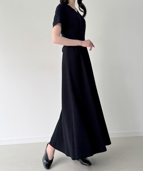 junoah（ジュノア）の「バックレースアップフレアカットワンピース[高身長サイズMT/低身長サイズS有り]（ワンピース・レディース・ブラック/ダークネイビー/アイボリー/チャコール/ダークベージュ・SMALL/MEDIUM/LARGE/X-LARGE/MT/MS）」の18枚目の写真