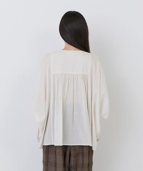 conges payes ADIEU TRISTESSE(コンジェ ペイエ アデュートリステス)の「【FAVE】ポンチョシルエットブラウス(シャツ/ブラウス・レディース・ブラック/ライトグレー/パープル・38)」の10枚目の写真