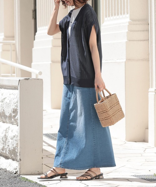 n'OrLABEL(ノアールレーベル)の「『ニットジレカーディガン』(ベスト・レディース・グレー/ネイビー/アイボリー・1/2)」の10枚目の写真