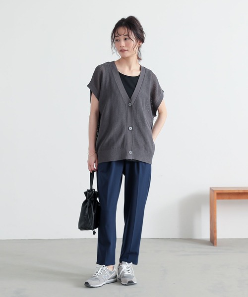 n'OrLABEL(ノアールレーベル)の「『ニットジレカーディガン』(ベスト・レディース・グレー/ネイビー/アイボリー・1/2)」の21枚目の写真