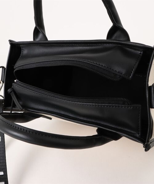 FRUIT OF THE LOOM(フルーツオブザルーム)の「FTL BOX SHOULDER BAG / ショルダーバッグ ハンドバッグ ミニバッグ 2WAY / カバン(ショルダーバッグ・メンズ・ホワイト・FREE)」の4枚目の写真