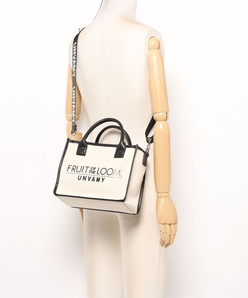 FRUIT OF THE LOOM(フルーツオブザルーム)の「FTL BOX SHOULDER BAG / ショルダーバッグ ハンドバッグ ミニバッグ 2WAY / カバン(ショルダーバッグ・メンズ・ホワイト・FREE)」の5枚目の写真