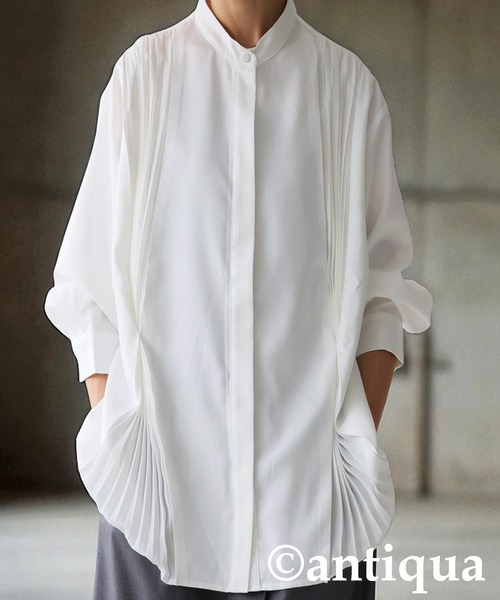 antiqua(アンティカ)の「プリーツタックシャツ(シャツ/ブラウス・レディース・オフホワイト/ブラック・ONESIZE)」の1枚目の写真