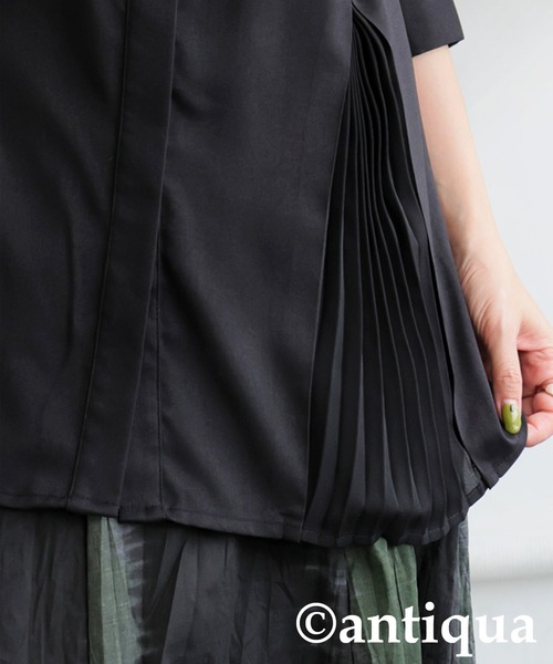 antiqua(アンティカ)の「プリーツタックシャツ(シャツ/ブラウス・レディース・オフホワイト/ブラック・ONESIZE)」の10枚目の写真