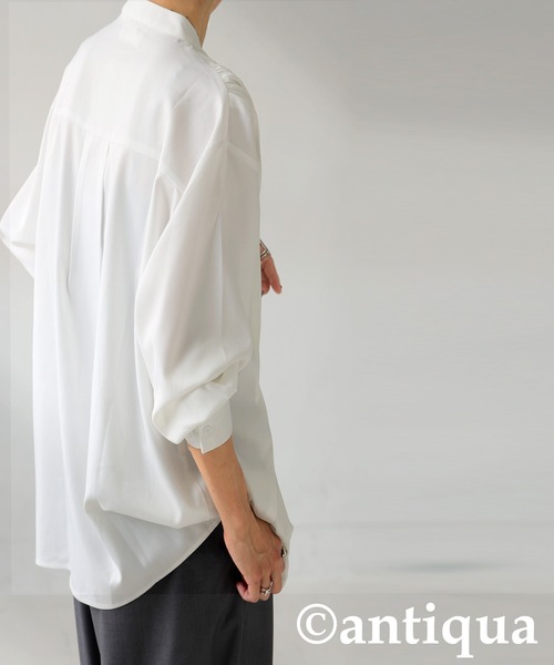 antiqua(アンティカ)の「プリーツタックシャツ(シャツ/ブラウス・レディース・オフホワイト/ブラック・ONESIZE)」の7枚目の写真