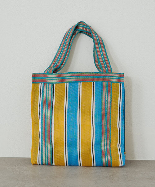 LOUNGEDRESS(ラウンジドレス)の「【A&A Accessories】 INDIA ビニールストライプBAG(トートバッグ・レディース・ブルー/ピンク・FREE)」の1枚目の写真