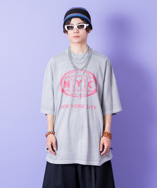 a.p.o.v.（エーピーオービー）の「a.p.o.v. NYCプリントピグメントオーバーサイズTシャツ（Tシャツ/カットソー・メンズ・チャコール/グレー・ONESIZE）」の5枚目の写真
