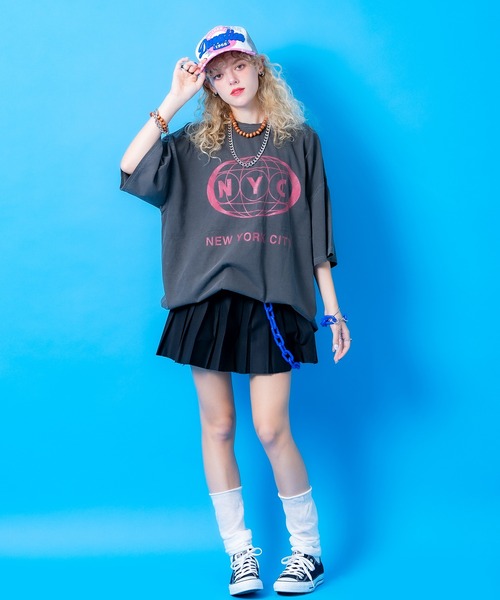 a.p.o.v.（エーピーオービー）の「a.p.o.v. NYCプリントピグメントオーバーサイズTシャツ（Tシャツ/カットソー・メンズ・チャコール/グレー・ONESIZE）」の8枚目の写真