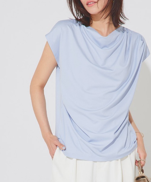 Pierrot(ピエロ)の「接触冷感ドレープフレンチスリーブTシャツ(Tシャツ/カットソー・レディース・ネイビー/ブラック/ライトブルー/オフホワイト/ライトグレー・M/L/LL)」の10枚目の写真