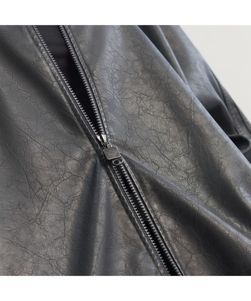 adidas(アディダス)の「adidas PLEATHER FIREBIRD OVERSIZED TRACKTOP / アディダス プレザー ファイヤーバード オーバーサイズ トラックトップ(その他アウター・レディース・ブラック・S/3XL/XXL/XL/L/M)」の4枚目の写真