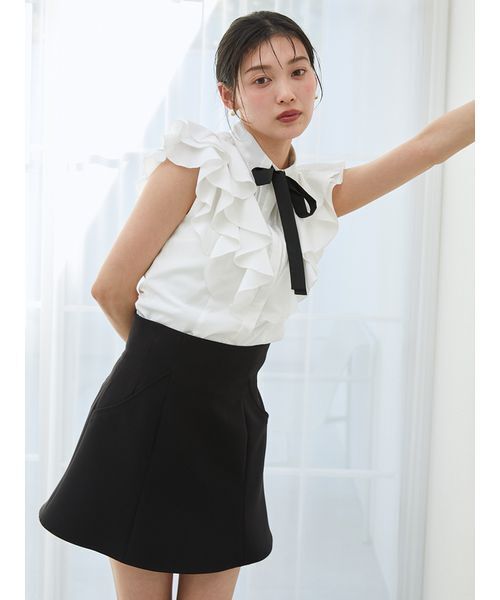 SNIDEL（スナイデル）の「フリルボウタイブラウス（シャツ/ブラウス・レディース・グレー/ホワイト/ブラック・F）」の4枚目の写真