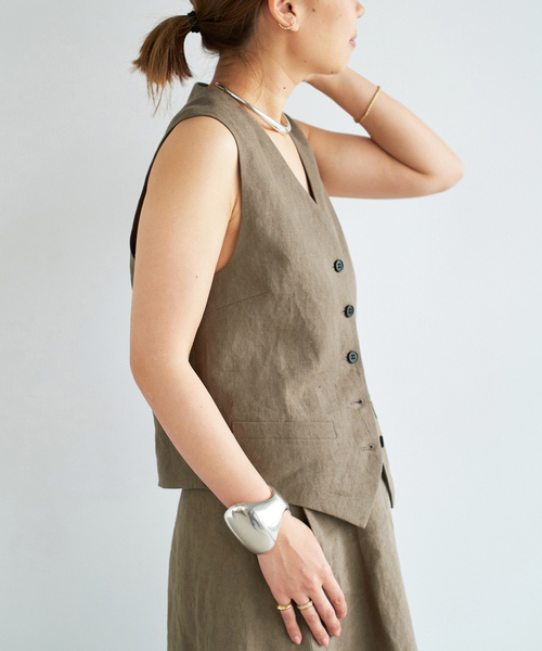 Deuxieme Classe(ドゥーズィエムクラス)の「*Linen ベスト(ベスト・レディース・ブラック/カーキ・FREE)」の14枚目の写真