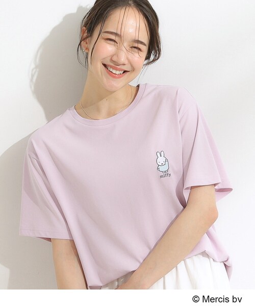 Miffy（ ミッフィー）の「【miffy】グラフィックTシャツ（Tシャツ/カットソー・レディース・サックスブルー系2/グレー系その他4/ブラック系/ホワイト系4/ブラウン系6/パープル系1/ホワイト系1/ライトグレー系1/ホワイト系3/ホワイト系5/ブラック系4/グレー系その他6・01/02/03/04）」の12枚目の写真