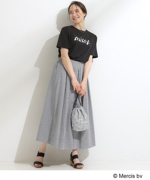 Miffy（ ミッフィー）の「【miffy】グラフィックTシャツ（Tシャツ/カットソー・レディース・サックスブルー系2/グレー系その他4/ブラック系/ホワイト系4/ブラウン系6/パープル系1/ホワイト系1/ライトグレー系1/ホワイト系3/ホワイト系5/ブラック系4/グレー系その他6・01/02/03/04）」の19枚目の写真