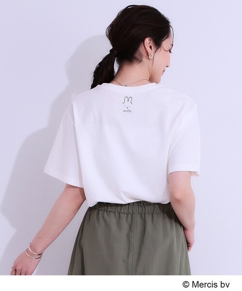 Miffy（ ミッフィー）の「【miffy】グラフィックTシャツ（Tシャツ/カットソー・レディース・サックスブルー系2/グレー系その他4/ブラック系/ホワイト系4/ブラウン系6/パープル系1/ホワイト系1/ライトグレー系1/ホワイト系3/ホワイト系5/ブラック系4/グレー系その他6・01/02/03/04）」の22枚目の写真