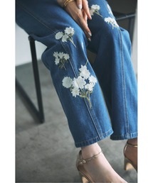 &. NOSTALGIA | フラワー刺繍デニムパンツ(その他パンツ)