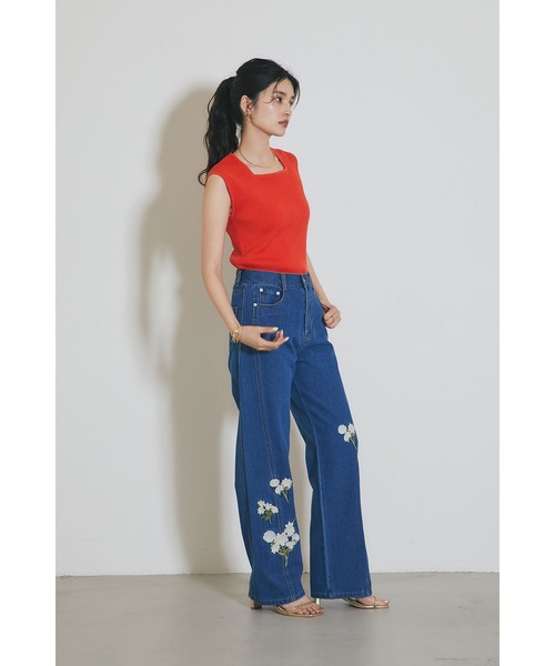 &. NOSTALGIA（アンドドットノスタルジア）の「フラワー刺繍デニムパンツ（その他パンツ・レディース・サックスブルー/インディゴブルー・S/M）」の14枚目の写真