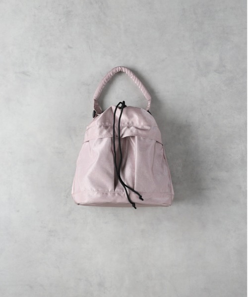 Right-on（ライトオン）の「【HONEYSUCKLE ROSE】巾着ショルダー（ショルダーバッグ・レディース・ブラック/オフホワイト/ピンク・ONE SIZE）」の5枚目の写真