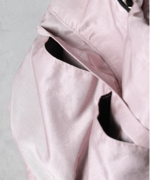 Right-on（ライトオン）の「【HONEYSUCKLE ROSE】巾着ショルダー（ショルダーバッグ・レディース・ブラック/オフホワイト/ピンク・ONE SIZE）」の8枚目の写真