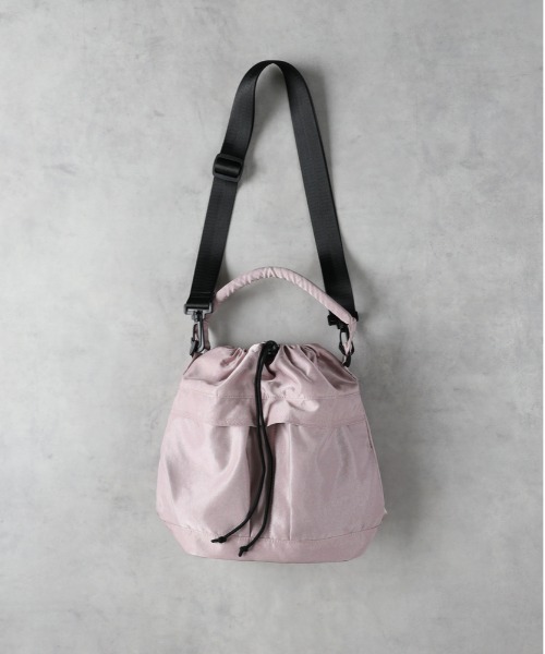 Right-on（ライトオン）の「【HONEYSUCKLE ROSE】巾着ショルダー（ショルダーバッグ・レディース・ブラック/オフホワイト/ピンク・ONE SIZE）」の11枚目の写真