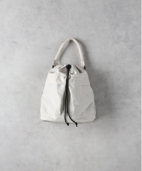 Right-on（ライトオン）の「【HONEYSUCKLE ROSE】巾着ショルダー（ショルダーバッグ・レディース・ブラック/オフホワイト/ピンク・ONE SIZE）」の4枚目の写真