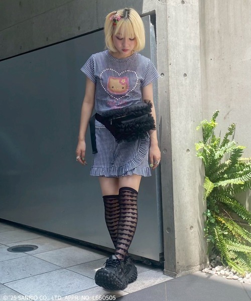 セール】【HELLO KITTY】GINGHAM CHECK BABY Tシャツ（Tシャツ