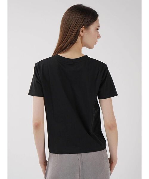 :ETHROF(イーサオブ)の「LOGO CROPPED T-SHIRT(Tシャツ/カットソー・レディース・オフホワイト/ブラック・FREE)」の8枚目の写真