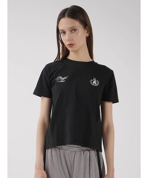 :ETHROF(イーサオブ)の「LOGO CROPPED T-SHIRT(Tシャツ/カットソー・レディース・オフホワイト/ブラック・FREE)」の1枚目の写真