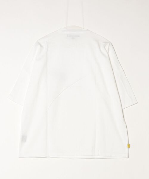 STUD MUFFIN（スタッドマフィン）の「STUD MUFFIN/スタッドマフィン/カートべアサガラパッチ ドルマンスリーブ Tシャツ（Tシャツ/カットソー・メンズ・ブルー/ブラック/ホワイト・2/3/4）」の4枚目の写真