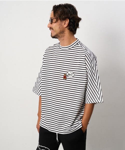 STUD MUFFIN（スタッドマフィン）の「STUD MUFFIN/スタッドマフィン/カートべアサガラパッチ ドルマンスリーブ Tシャツ（Tシャツ/カットソー・メンズ・ブルー/ブラック/ホワイト・2/3/4）」の10枚目の写真