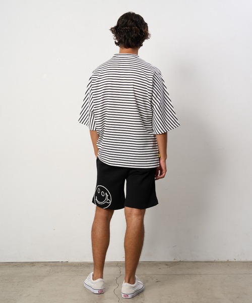 STUD MUFFIN（スタッドマフィン）の「STUD MUFFIN/スタッドマフィン/カートべアサガラパッチ ドルマンスリーブ Tシャツ（Tシャツ/カットソー・メンズ・ブルー/ブラック/ホワイト・2/3/4）」の13枚目の写真