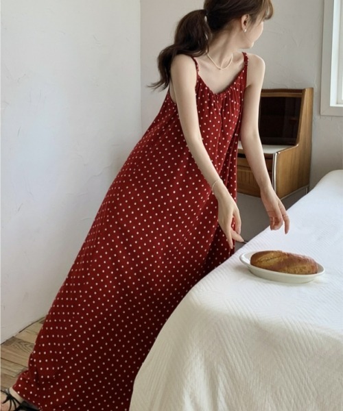 gossip！ロサンゼルス（ゴシップロサンゼルス）の「レトロムード＊カップ付きキャミソールロングワンピース（ワンピース・レディース・ドット/ブルー・FREE）」の3枚目の写真