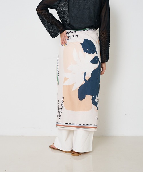 collex(コレックス)の「Botanical print viyella stole(ストール/ショール・レディース・ピンク/ネイビー・フリー)」の6枚目の写真