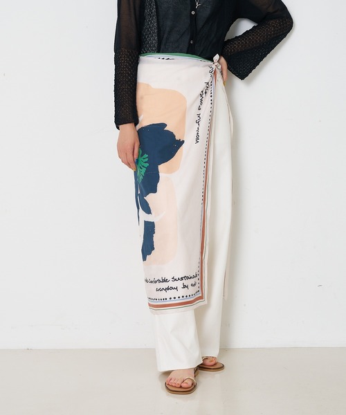 collex(コレックス)の「Botanical print viyella stole(ストール/ショール・レディース・ピンク/ネイビー・フリー)」の8枚目の写真