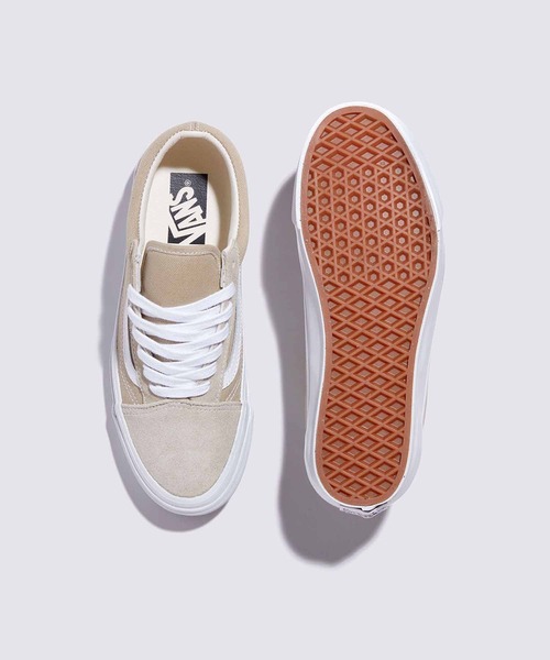 VANS(バンズ)の「VANS PREMIUM オールドスクール(スニーカー・メンズ・ベージュ・4.5/5/5.5/6/6.5/7/7.5/8/8.5/9/9.5/10/10.5/11/11.5/12/4/13)」の3枚目の写真