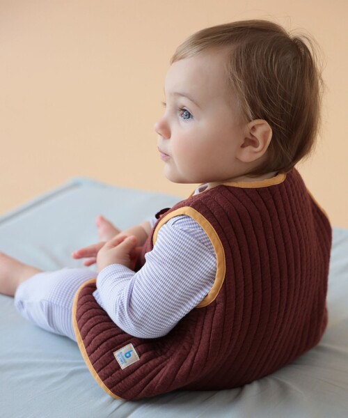 こども ビームス（コドモビームス）の「ベビー キルティング ベスト 2025FW（50～70cm）（ベスト・キッズ・レッド系その他7/サックスブルー・ONE SIZE）」の2枚目の写真