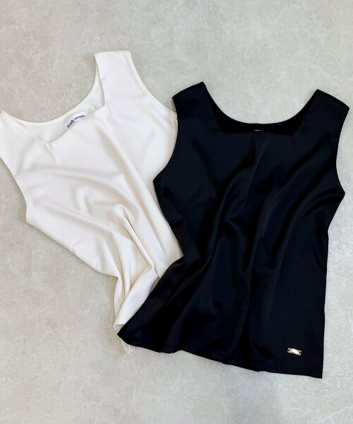 fredy emue（フレディエミュ）の「【完売カラー追加販売決定】リラックスサテンタンク（タンクトップ・レディース・ブラック/オフホワイト・38）」の6枚目の写真