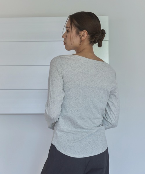 feepur(フェピュール)の「フライスボートネックロンTee(Tシャツ/カットソー・レディース・オートミール/ブラック/クリーム/オフホワイト・MEDIUM)」の16枚目の写真