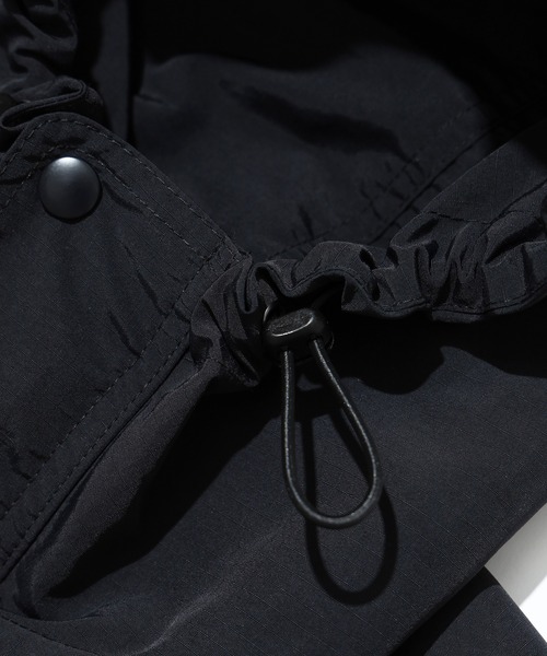 SILAS（サイラス）の「MILKMAN MOUNTAIN PARKA（ブルゾン・メンズ・ブラック/グレー・L/M）」の9枚目の写真