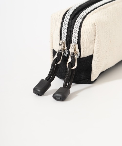 Lee（リー）の「Lee ロゴ ラメ刺繍 Wファスナーペンポーチ（ポーチ・メンズ・ブラック/アイボリー・FREE）」の7枚目の写真