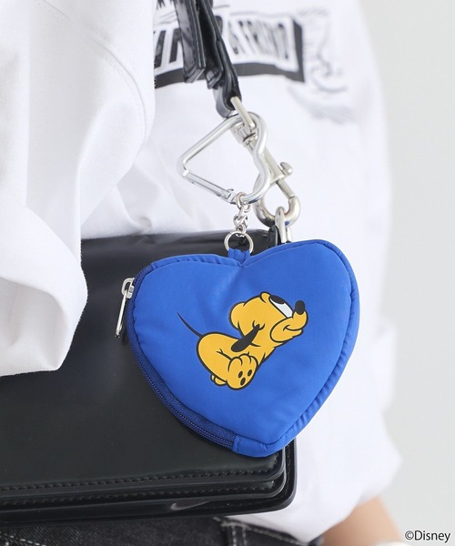 earth music&ecology(アースミュージックアンドエコロジー)の「Pluto/カラビナ付きチャーム(キーホルダー・レディース・オフホワイト/ブルー/グリーン・FREE)」の3枚目の写真