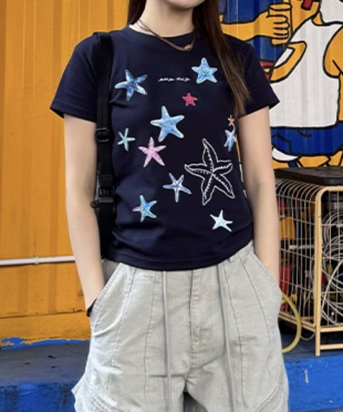 gossip!ロサンゼルス(ゴシップロサンゼルス)の「Y2K シースタープリント クルーネック T シャツ(Tシャツ/カットソー・レディース・ネイビー/ホワイト/ブラック・FREE)」の6枚目の写真