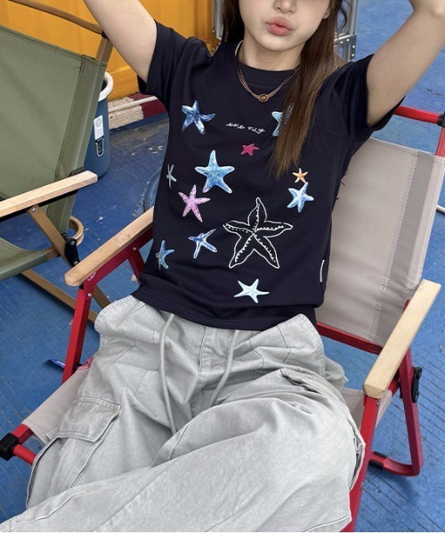 gossip!ロサンゼルス(ゴシップロサンゼルス)の「Y2K シースタープリント クルーネック T シャツ(Tシャツ/カットソー・レディース・ネイビー/ホワイト/ブラック・FREE)」の9枚目の写真