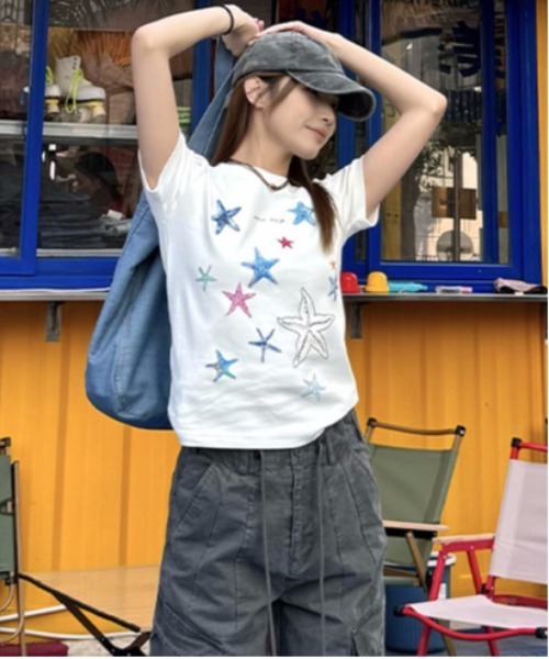 gossip!ロサンゼルス(ゴシップロサンゼルス)の「Y2K シースタープリント クルーネック T シャツ(Tシャツ/カットソー・レディース・ネイビー/ホワイト/ブラック・FREE)」の16枚目の写真