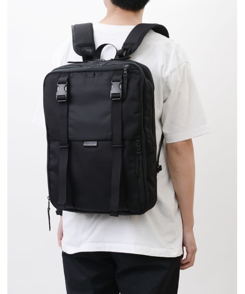 master-piece（マスターピース）の「master-piece / squared バックパック / No.224102（バックパック/リュック・メンズ・ブラック/イエロー・FREE）」の8枚目の写真