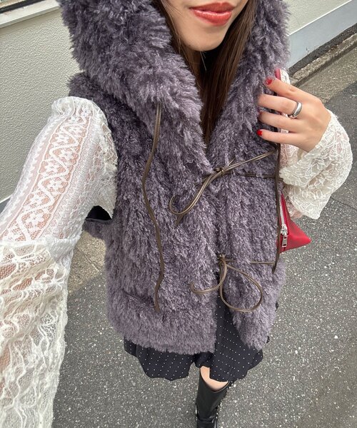 tovho　ファーベスト フード付きリボンファーベスト（ベスト）｜CIAOPANIC（チャオ