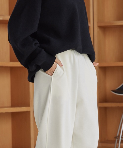 MONO-MART(モノマート)の「イージードライダンボールニットバレルレッグスウェットパンツ(スウェットパンツ・レディース・ブラック/アイボリー/ライトグレー/ダークネイビー/モカ・S/M/L)」の12枚目の写真