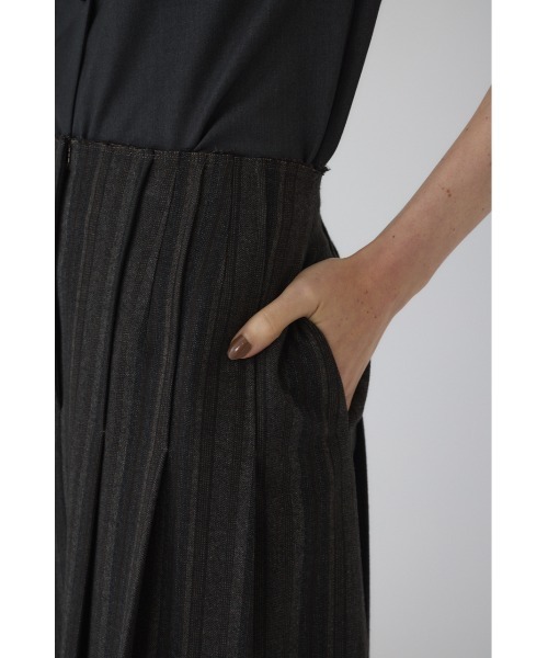RIM.ARK(リムアーク)の「Cut off pleats SK カットオフプリーツスカート(スカート・レディース・ブラック/ライトグレー・36/38)」の11枚目の写真